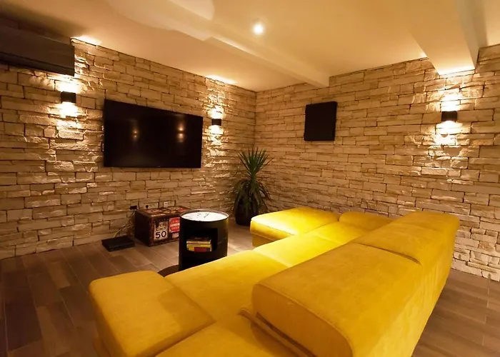 Danica 크리크베니카