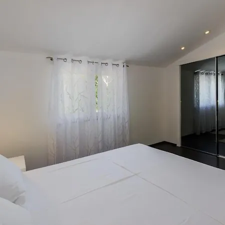 Apartment Danica *
